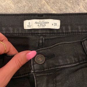 ABERCROMBIE & FITCH 🖤 BLK JEAN SHORTS